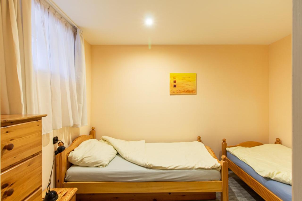 גיור Deli Terasz A Apartman Free Parking, Self-Check-In Anytime מראה חיצוני תמונה